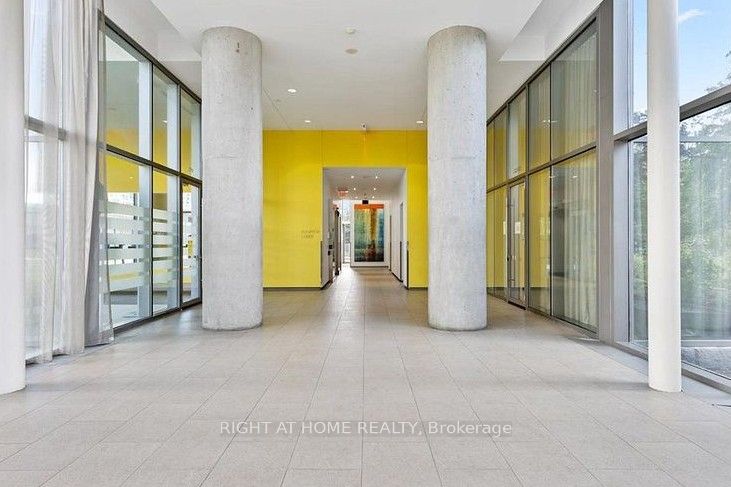 105 The Queens Way 3313 Property Photo 23