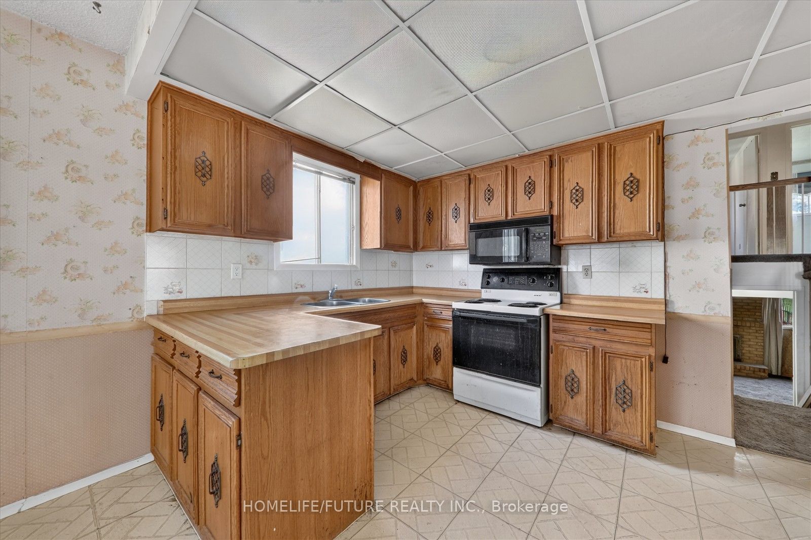 7 Winterfold Drive Property Photo 18