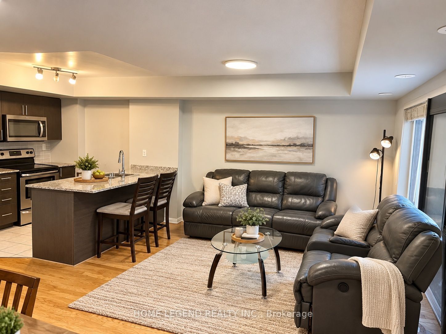 7 Foundry Avenue 117 Property Photo 4