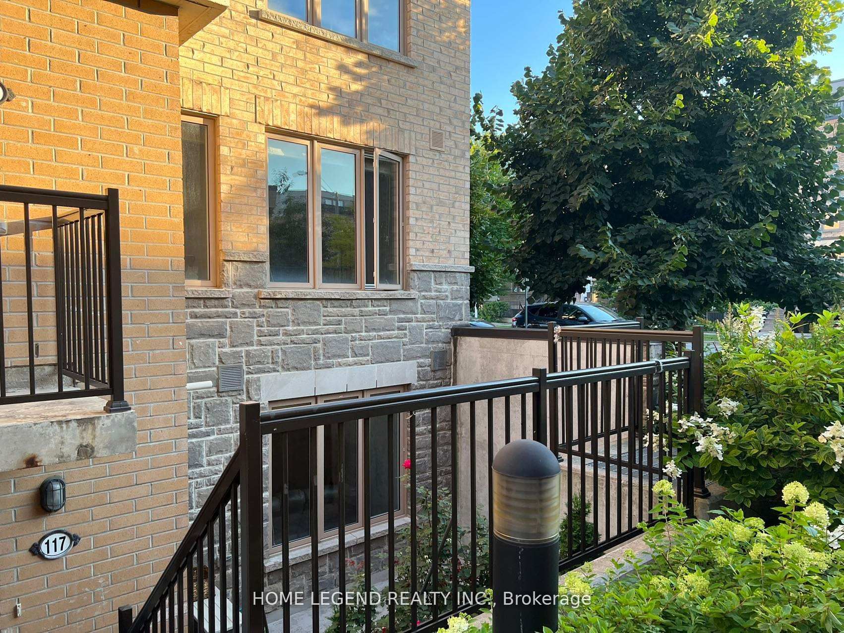 7 Foundry Avenue 117 Property Photo 13