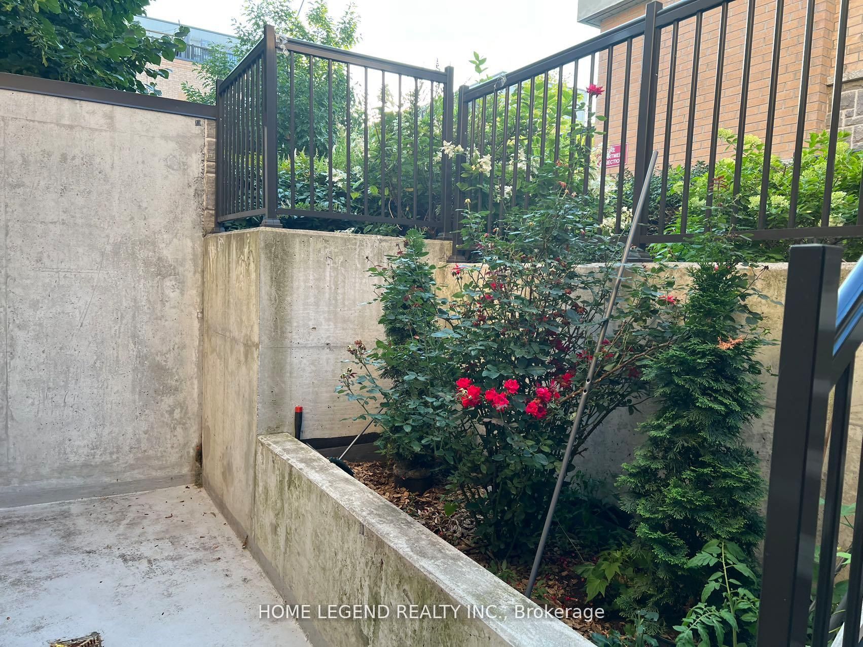 7 Foundry Avenue 117 Property Photo 14