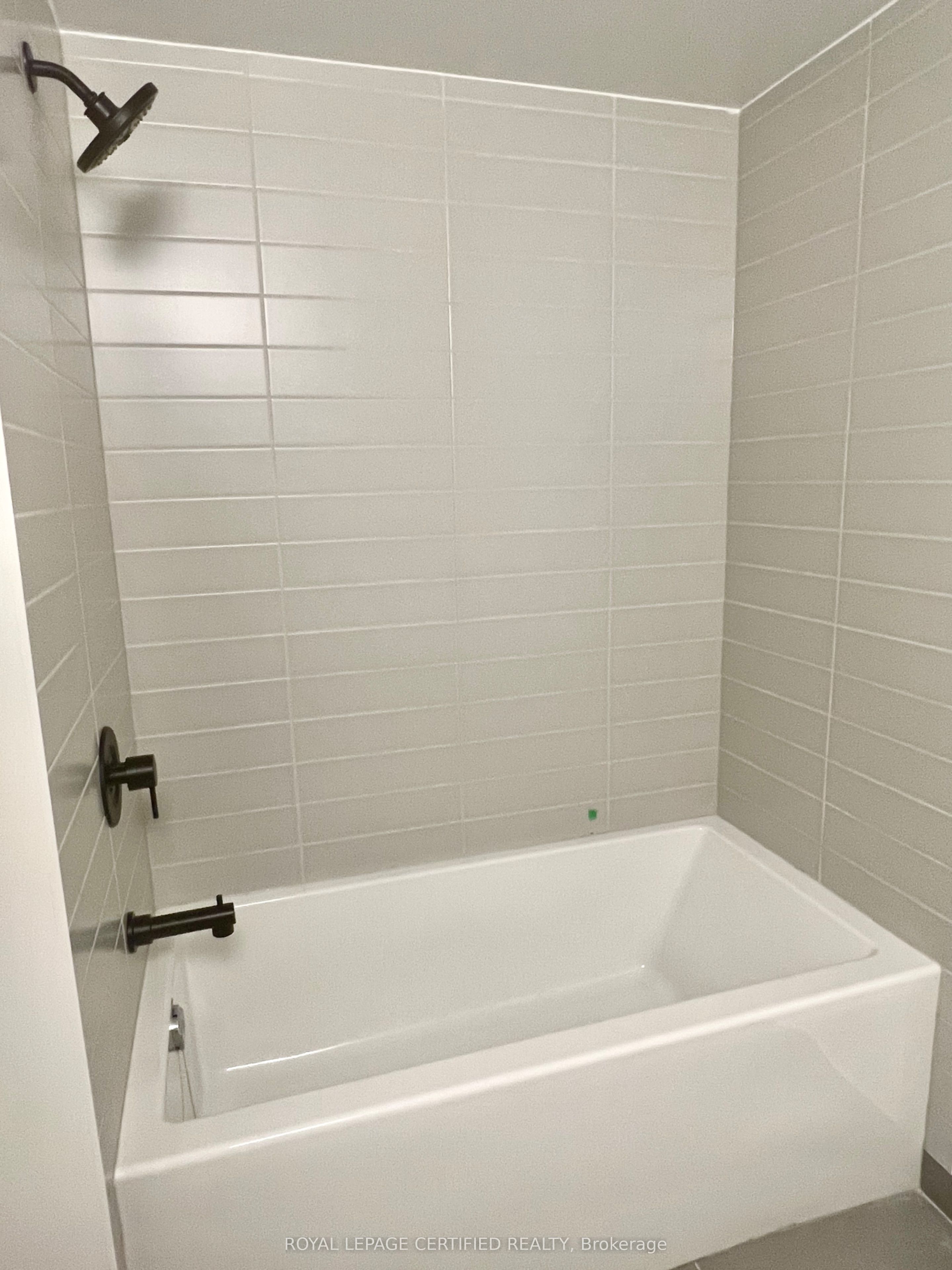 2300 St. Clair Avenue W 522 Property Photo 17