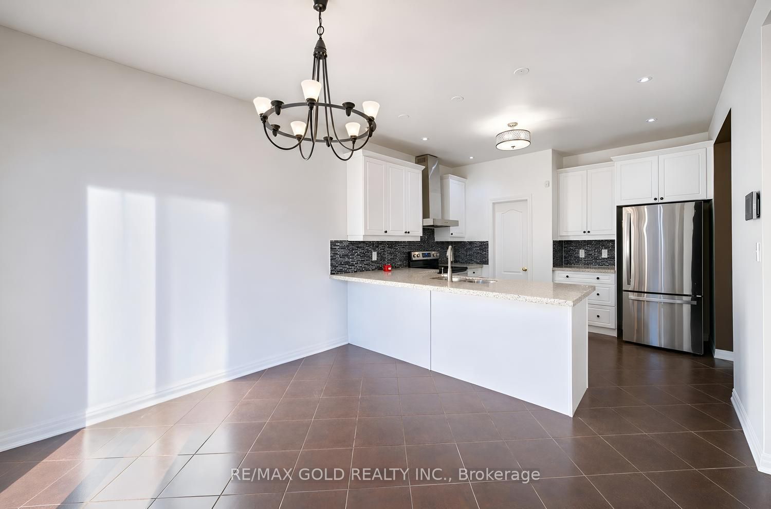 48 Bevington Road Property Photo 18