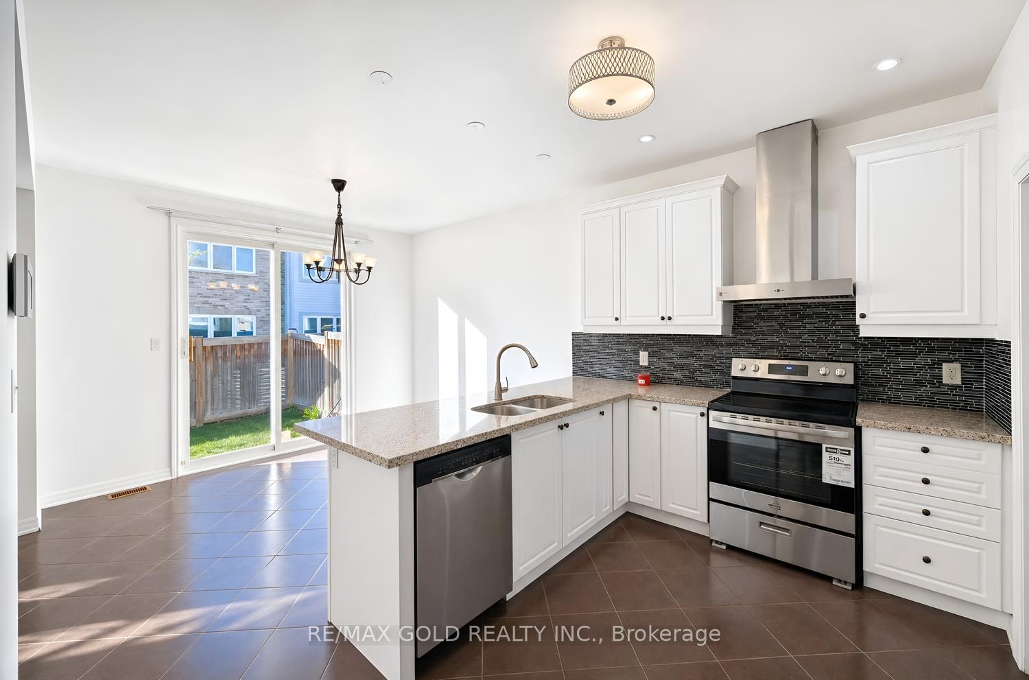 48 Bevington Road Property Photo 21