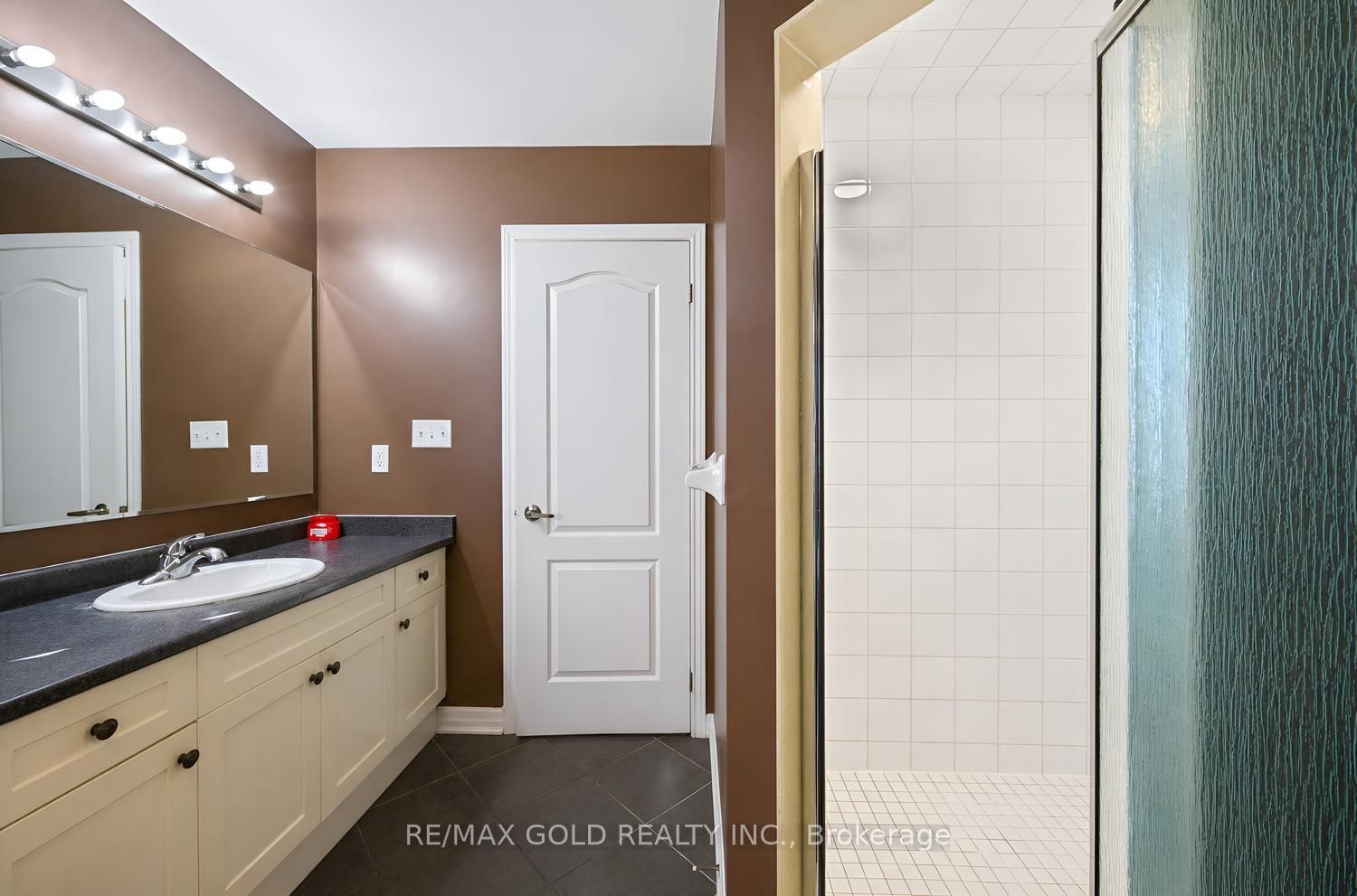 48 Bevington Road Property Photo 30