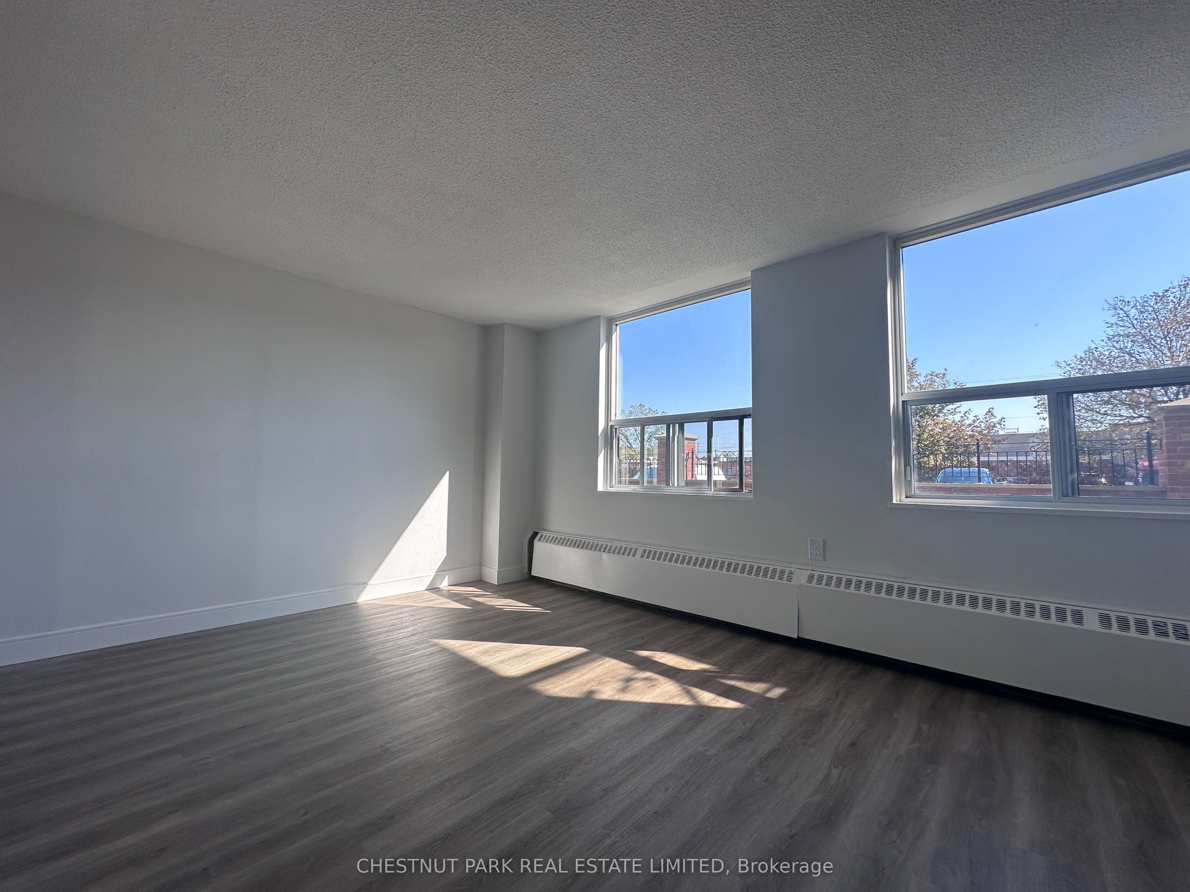 1060 Caven Street 109 Property Photo 8