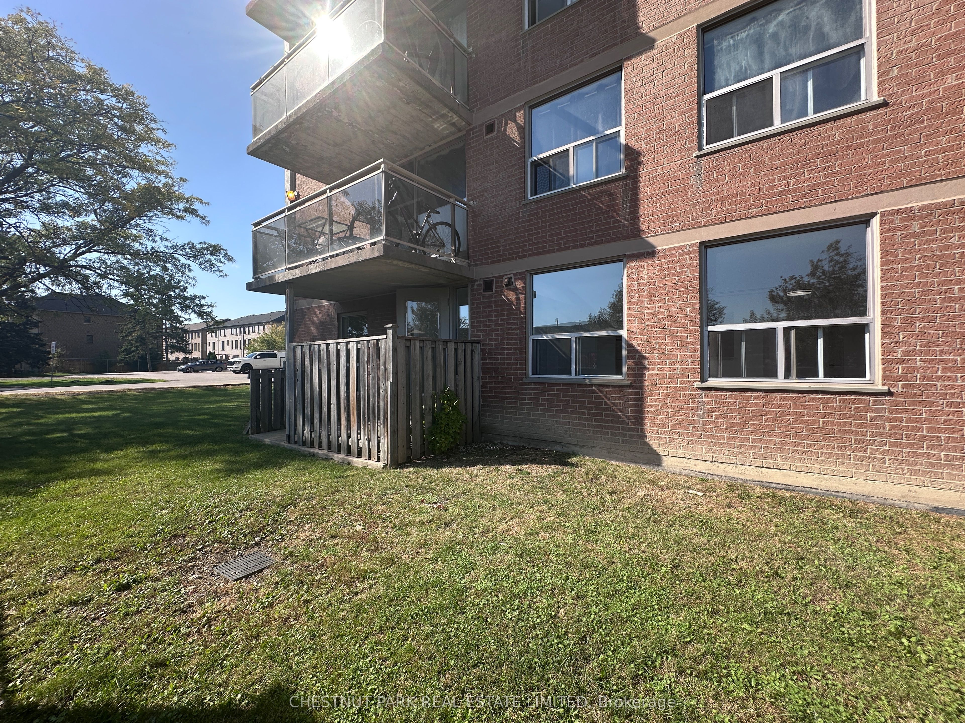 1060 Caven Street 109 Property Photo 28