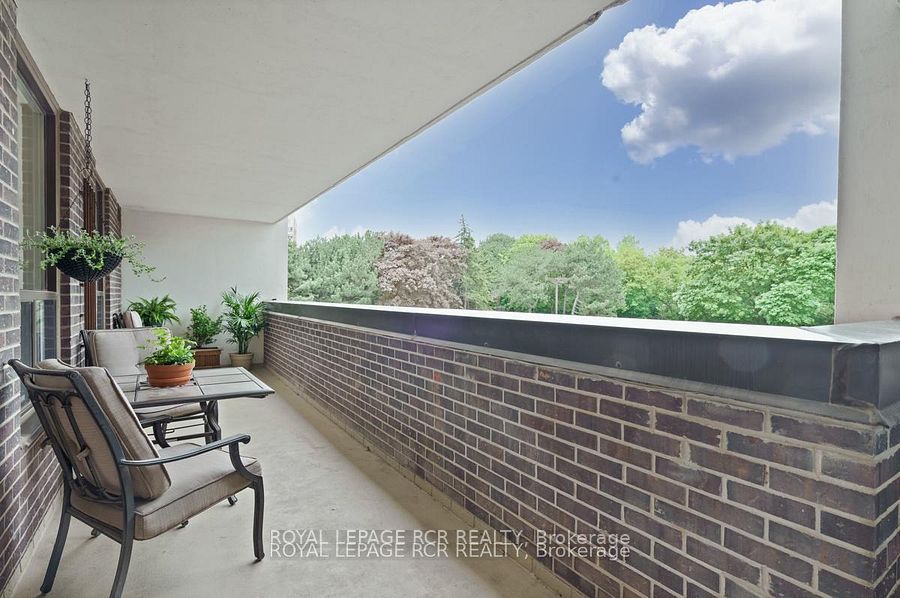 1535 Lakeshore Road E 205 Property Photo 20