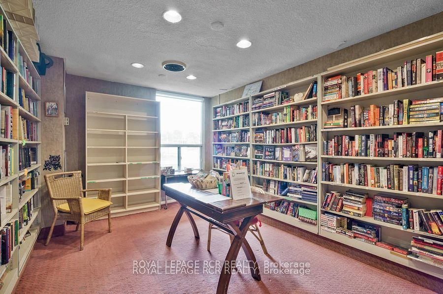 1535 Lakeshore Road E 205 Property Photo 26