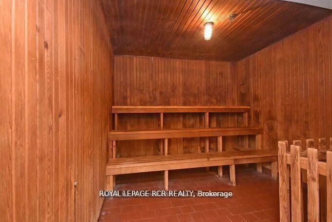 1535 Lakeshore Road E 205 Property Photo 32