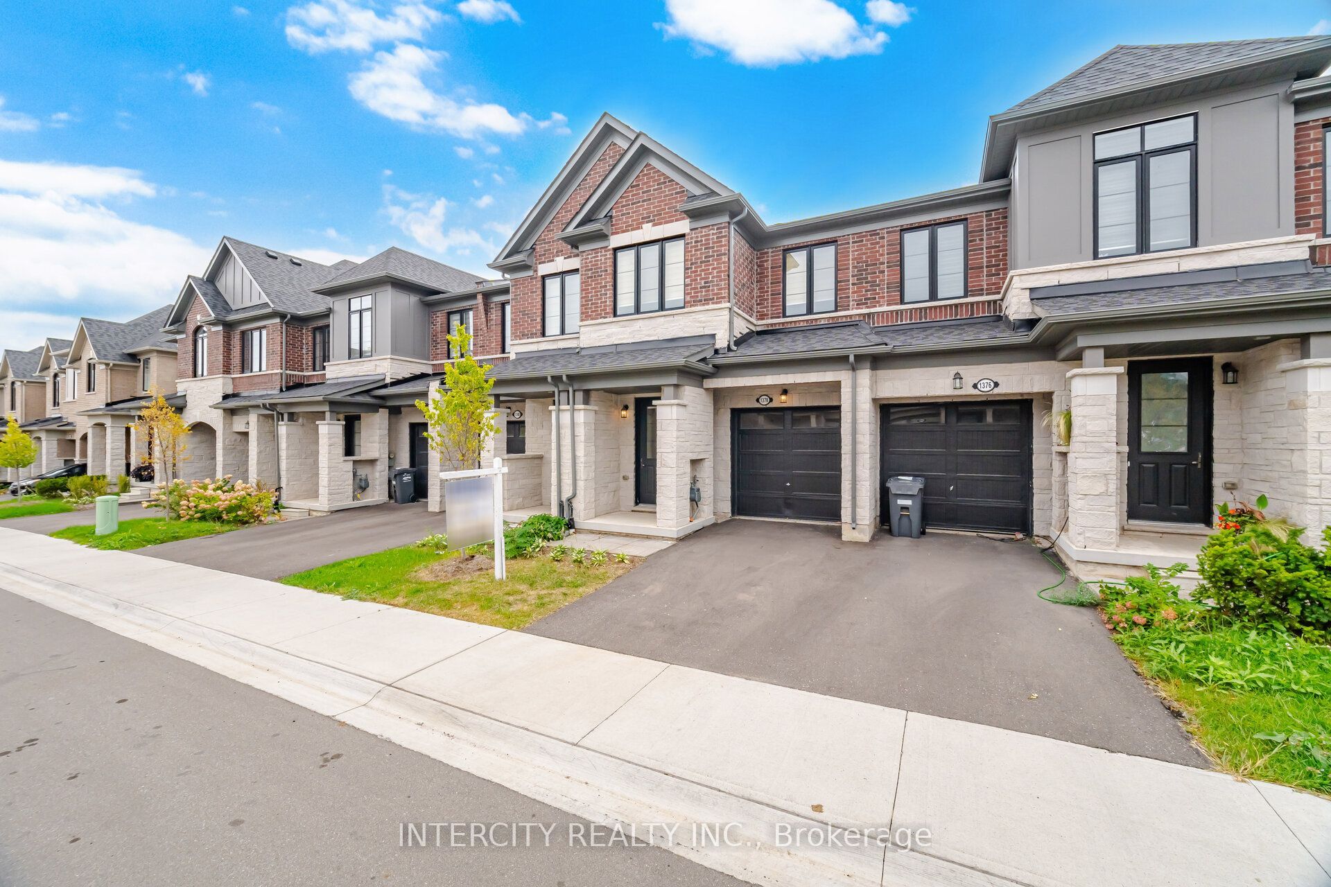 1378 National Common Property Photo 4