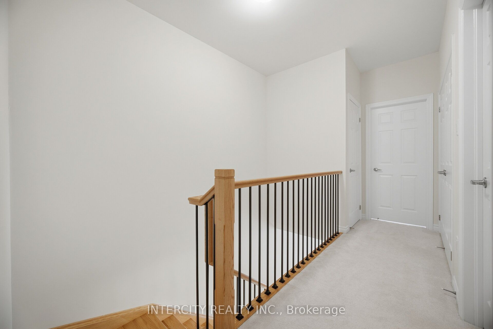 1378 National Common Property Photo 26