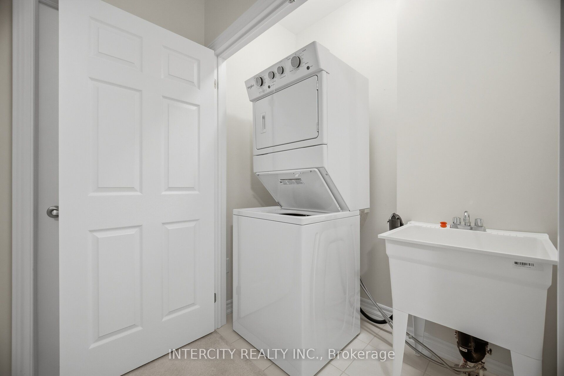 1378 National Common Property Photo 42