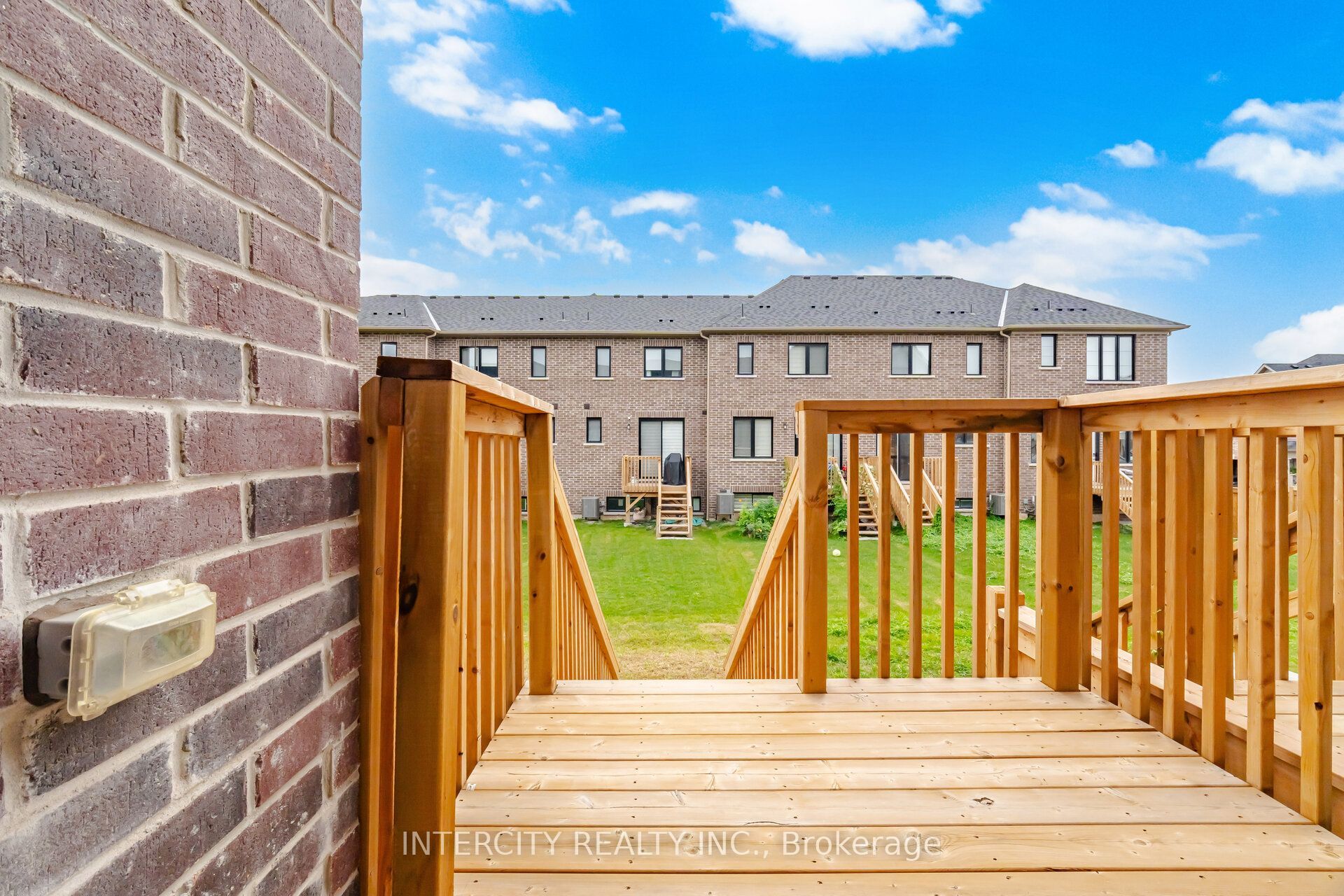 1378 National Common Property Photo 47