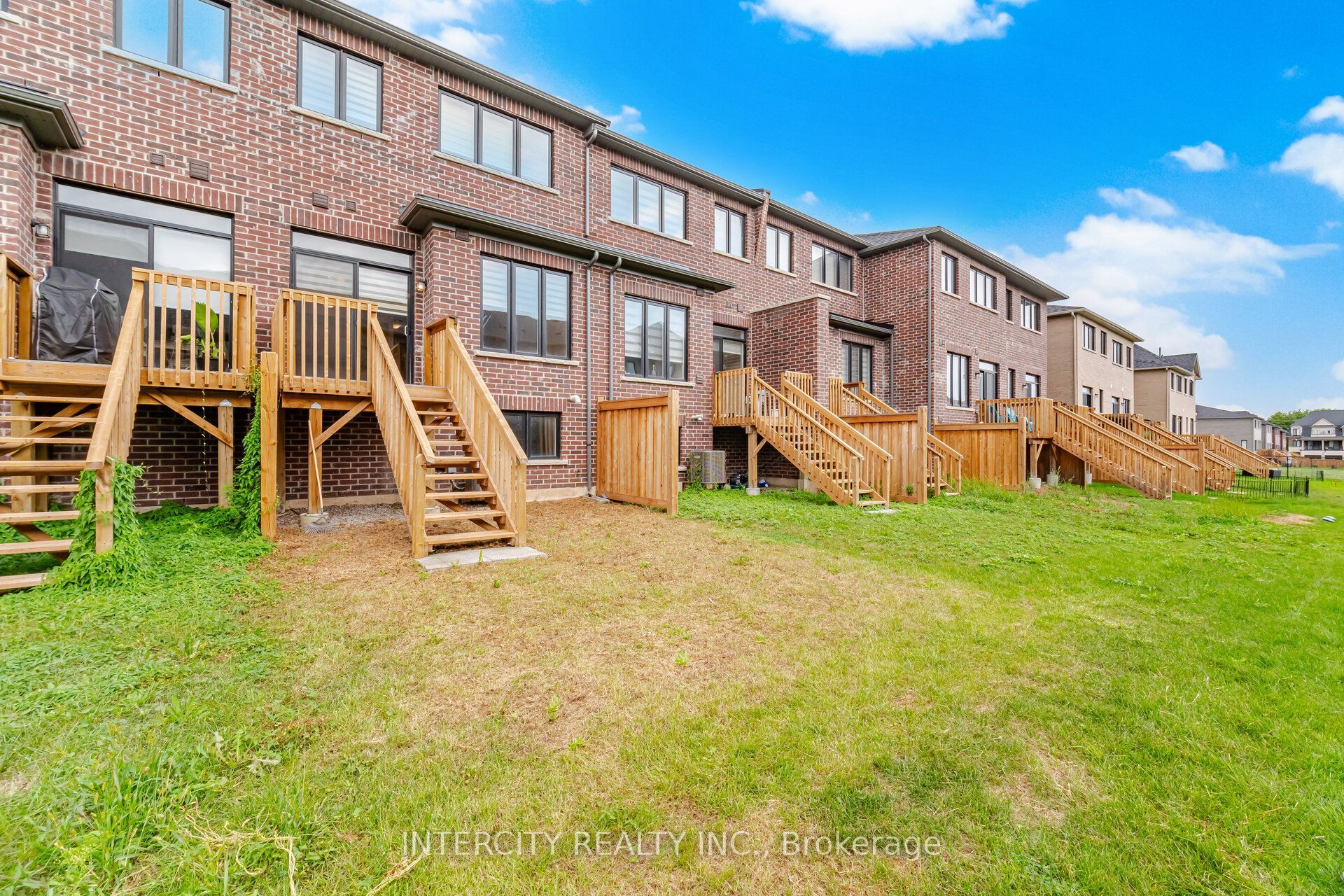 1378 National Common Property Photo 50