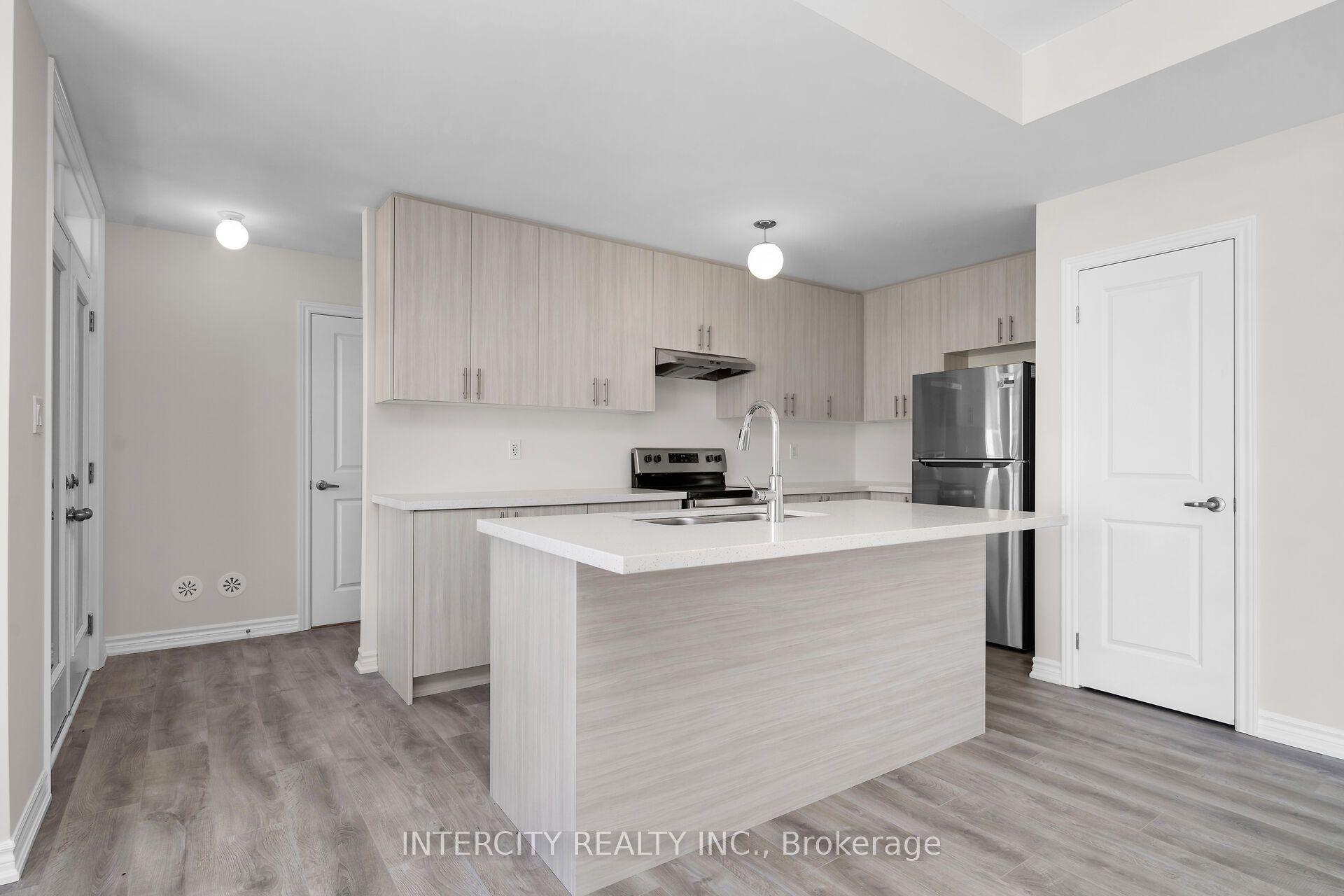 1 Ambition Way 27z Property Photo 8