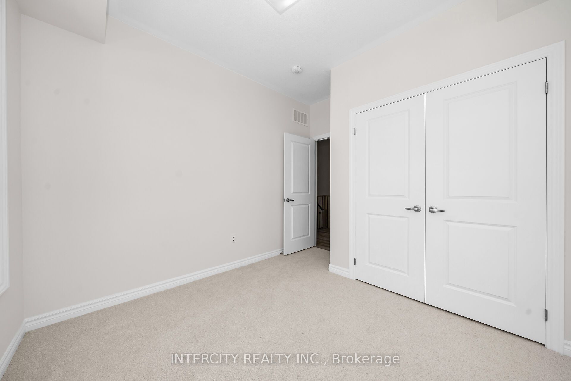 1 Ambition Way 27z Property Photo 23