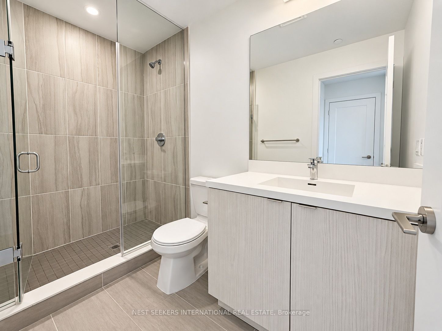 10 Eva Road 207 Property Photo 12