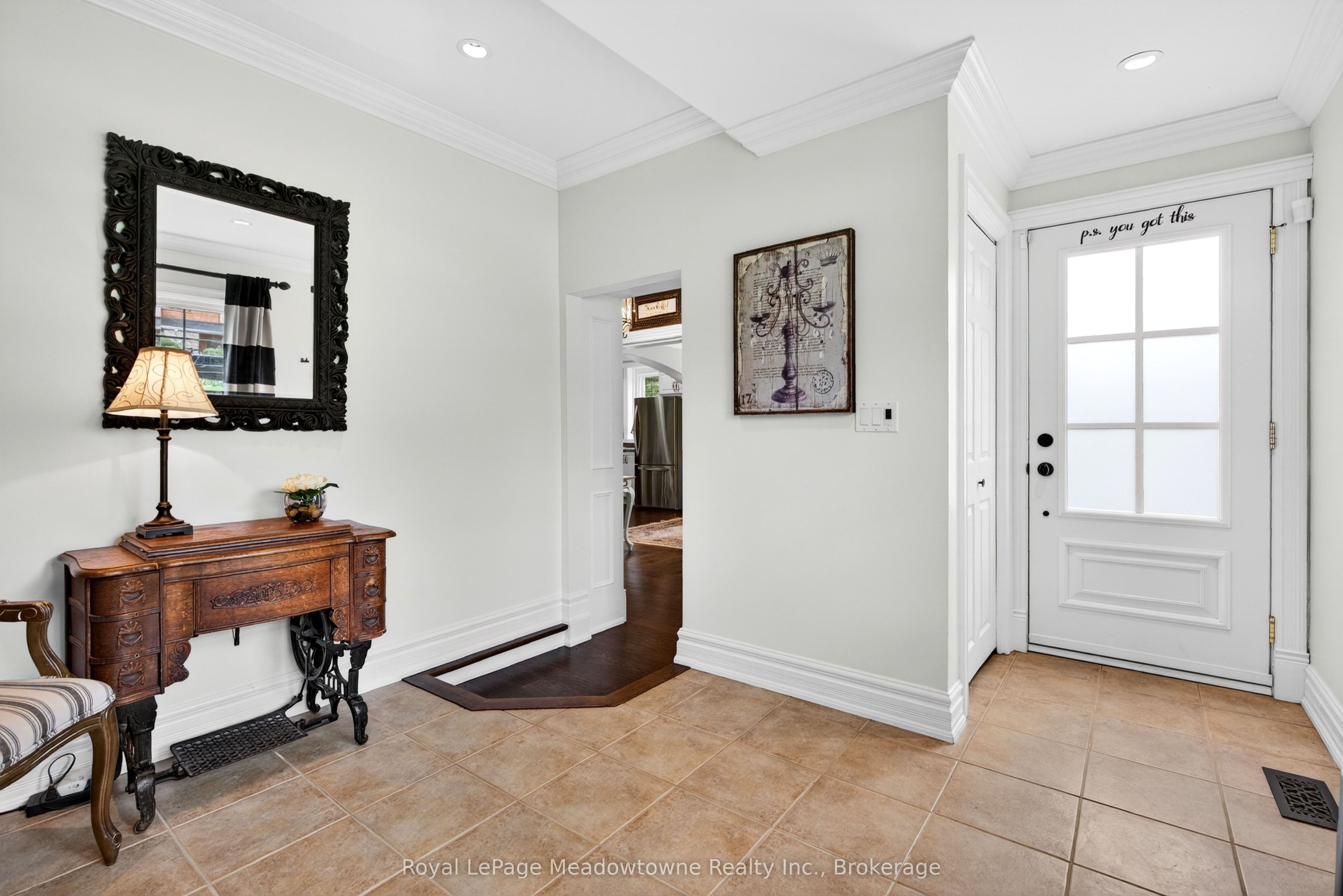 53 Campbell Avenue E Property Photo 5