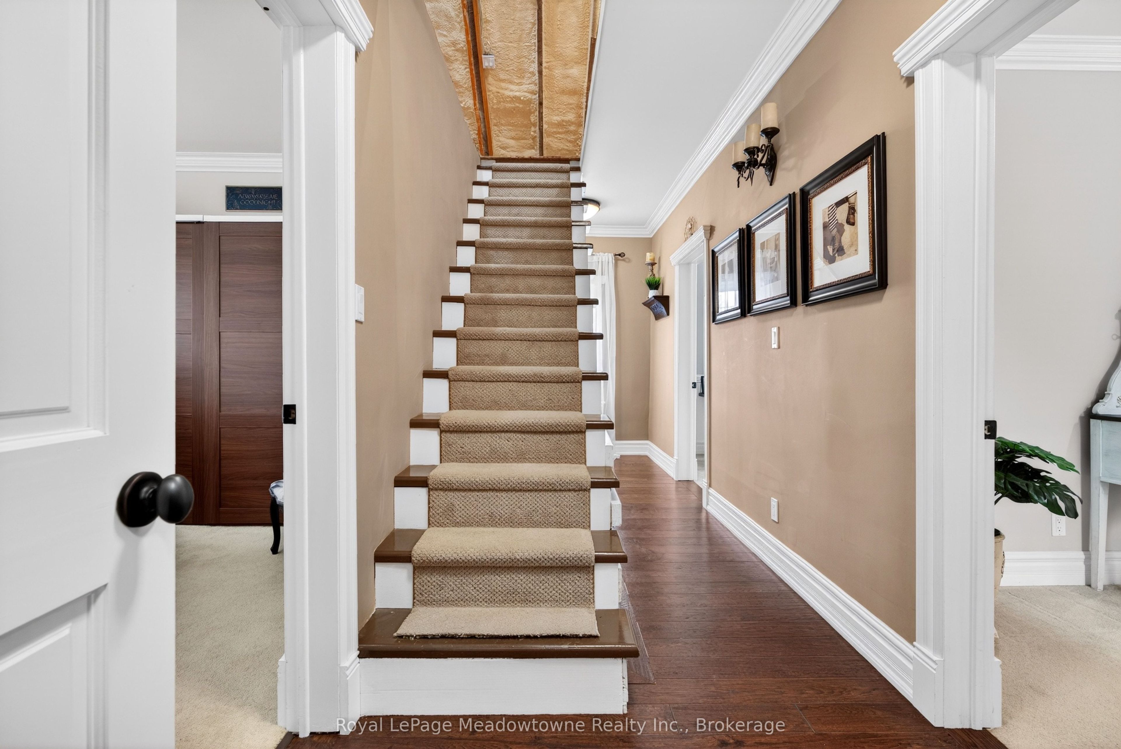 53 Campbell Avenue E Property Photo 28