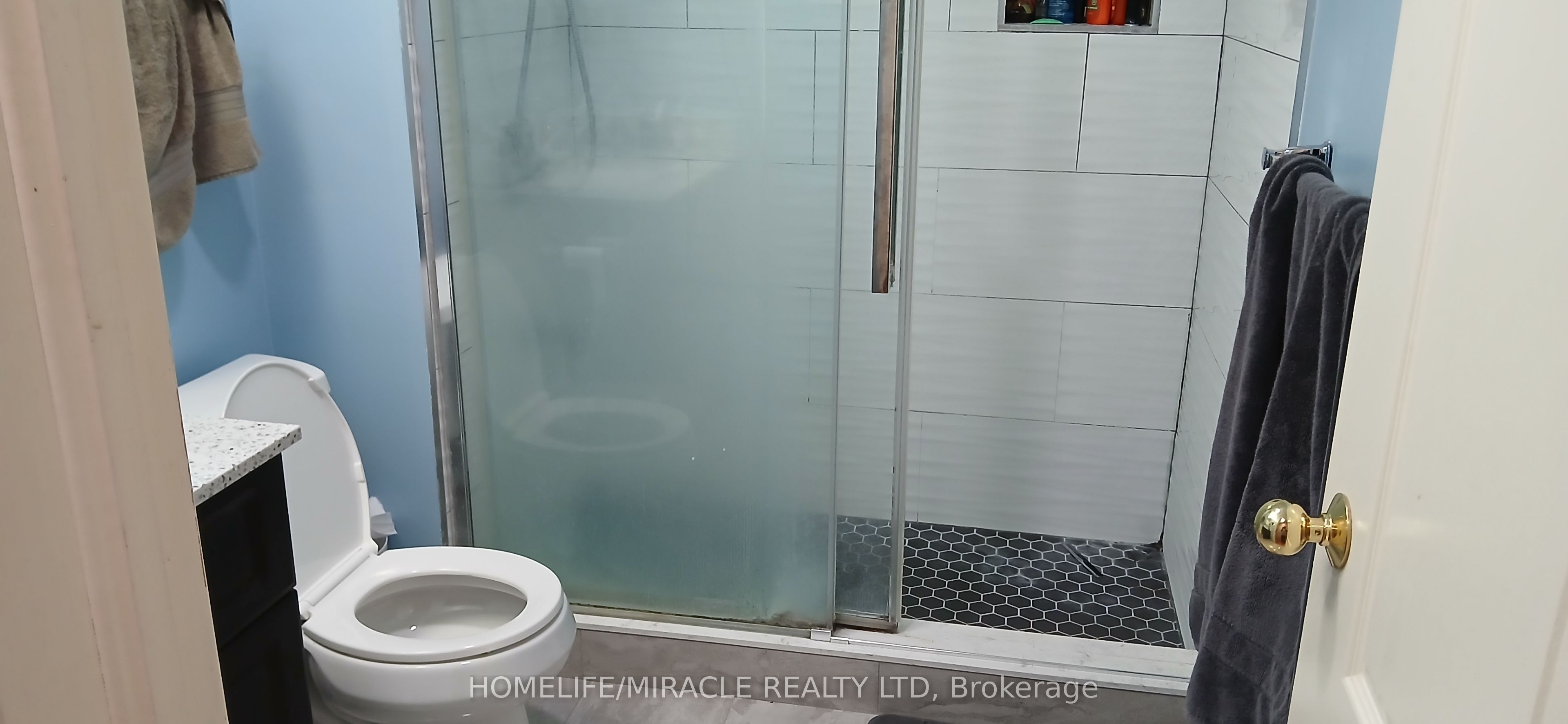 97 Wildberry Crescent Property Photo 16