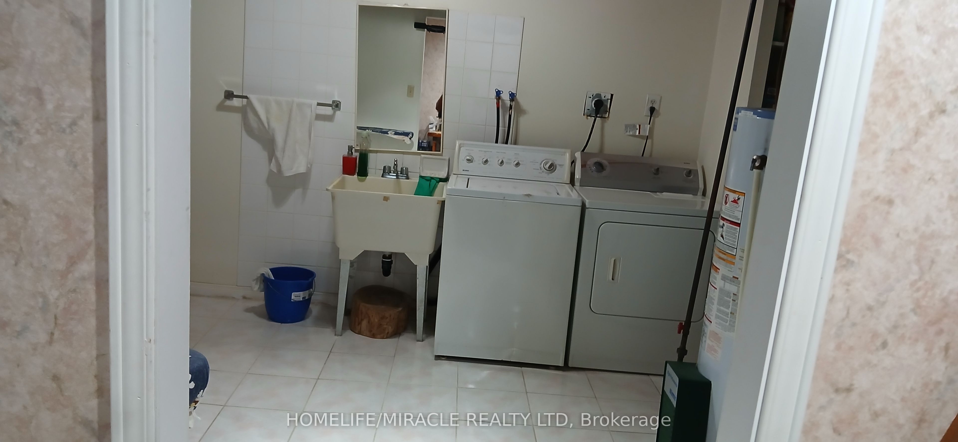 97 Wildberry Crescent Property Photo 23