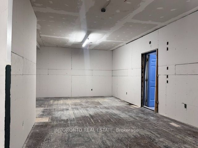 1664 Queen Street W Property Photo 3