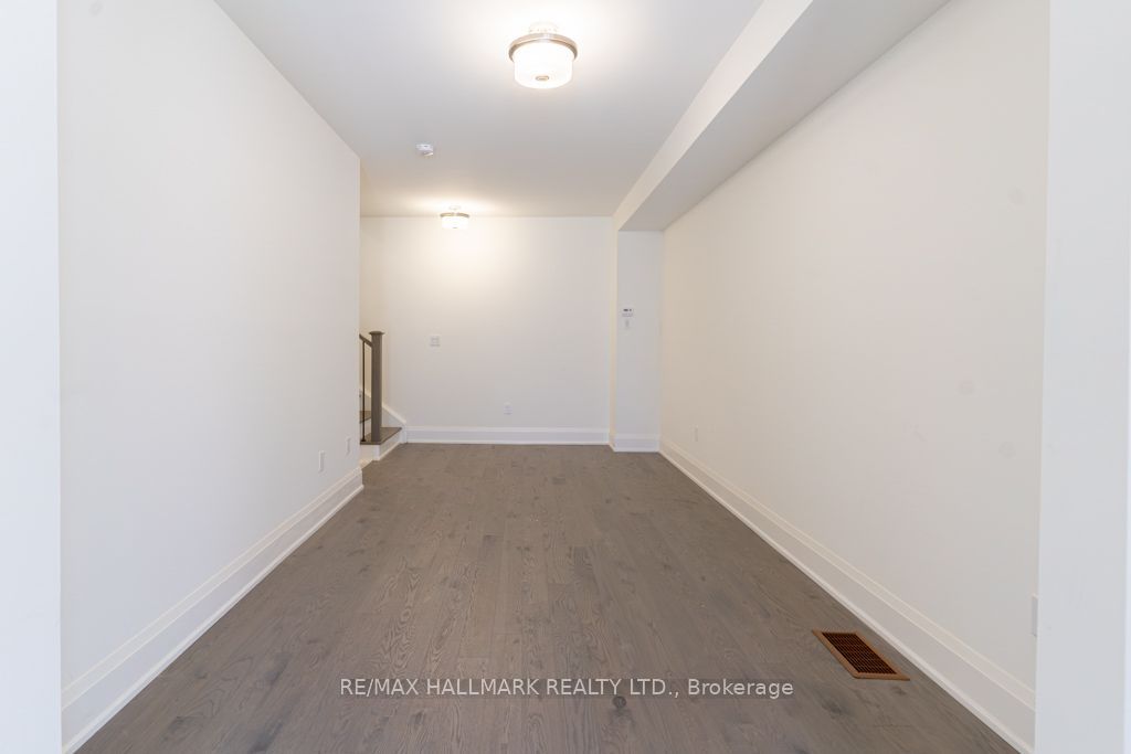 3313 Taha Gardens Property Photo 3