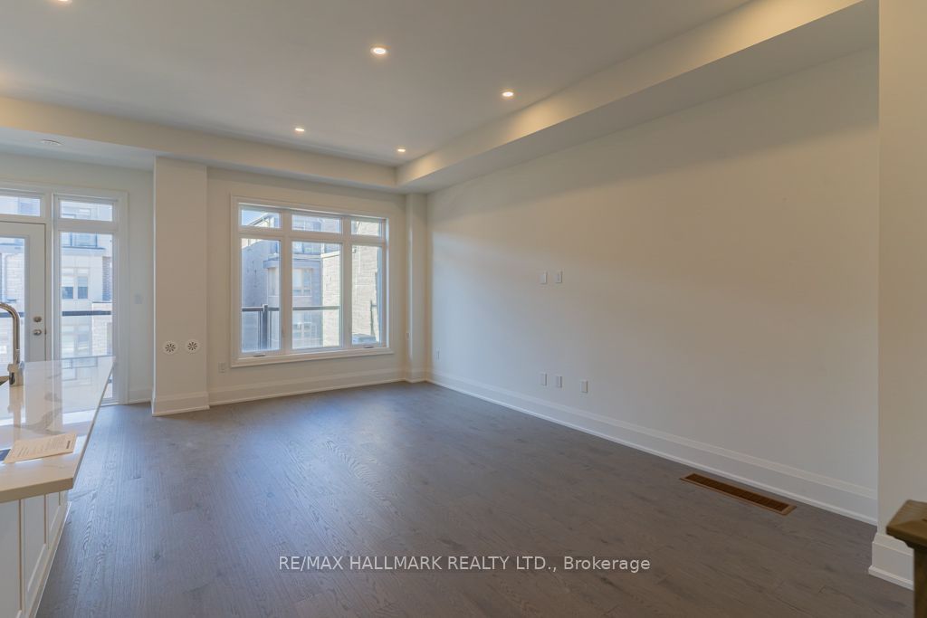 3313 Taha Gardens Property Photo 5