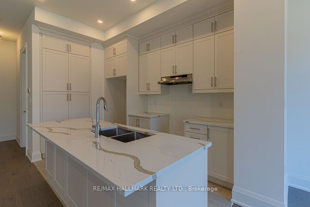 3313 Taha Gardens Property Photo 6