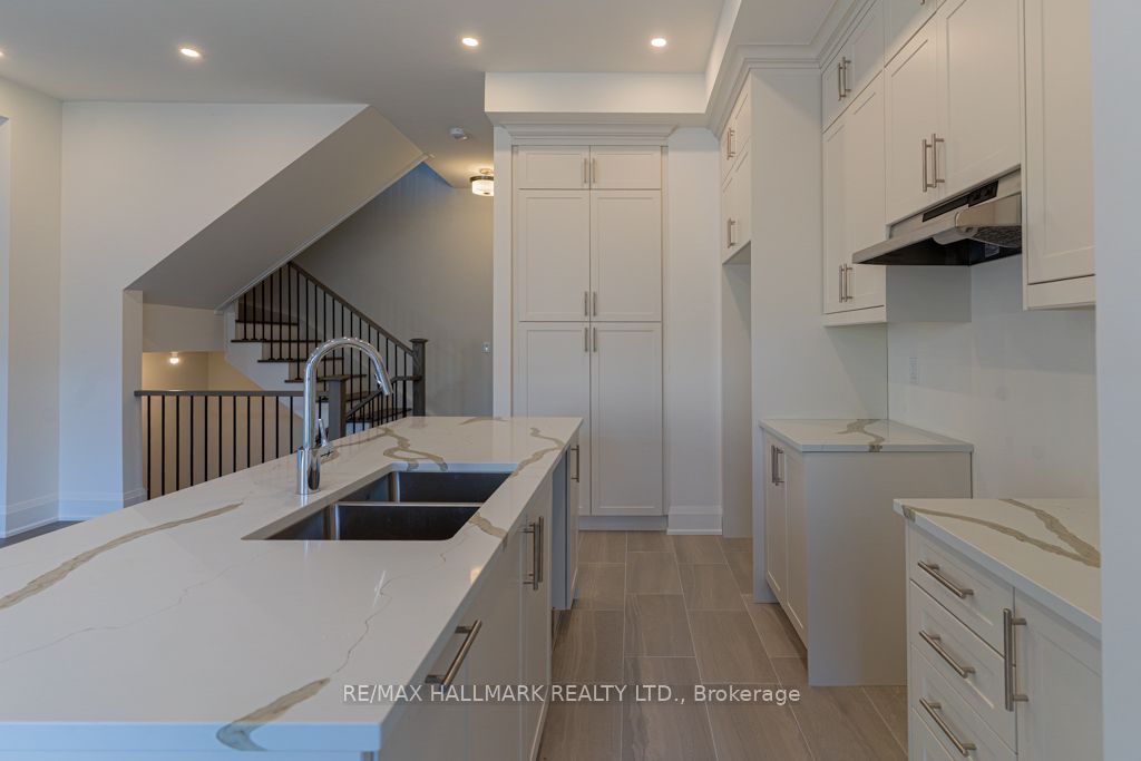 3313 Taha Gardens Property Photo 7
