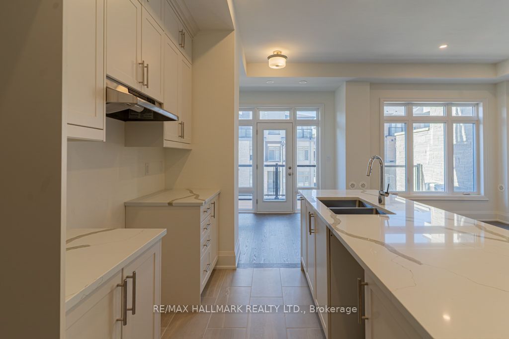 3313 Taha Gardens Property Photo 9