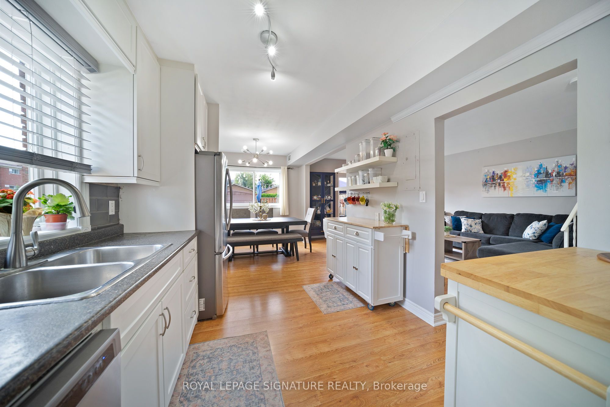 2027 Bluefields Drive 2 Property Photo 4
