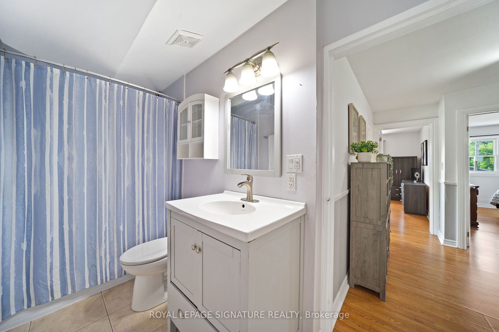 2027 Bluefields Drive 2 Property Photo 17