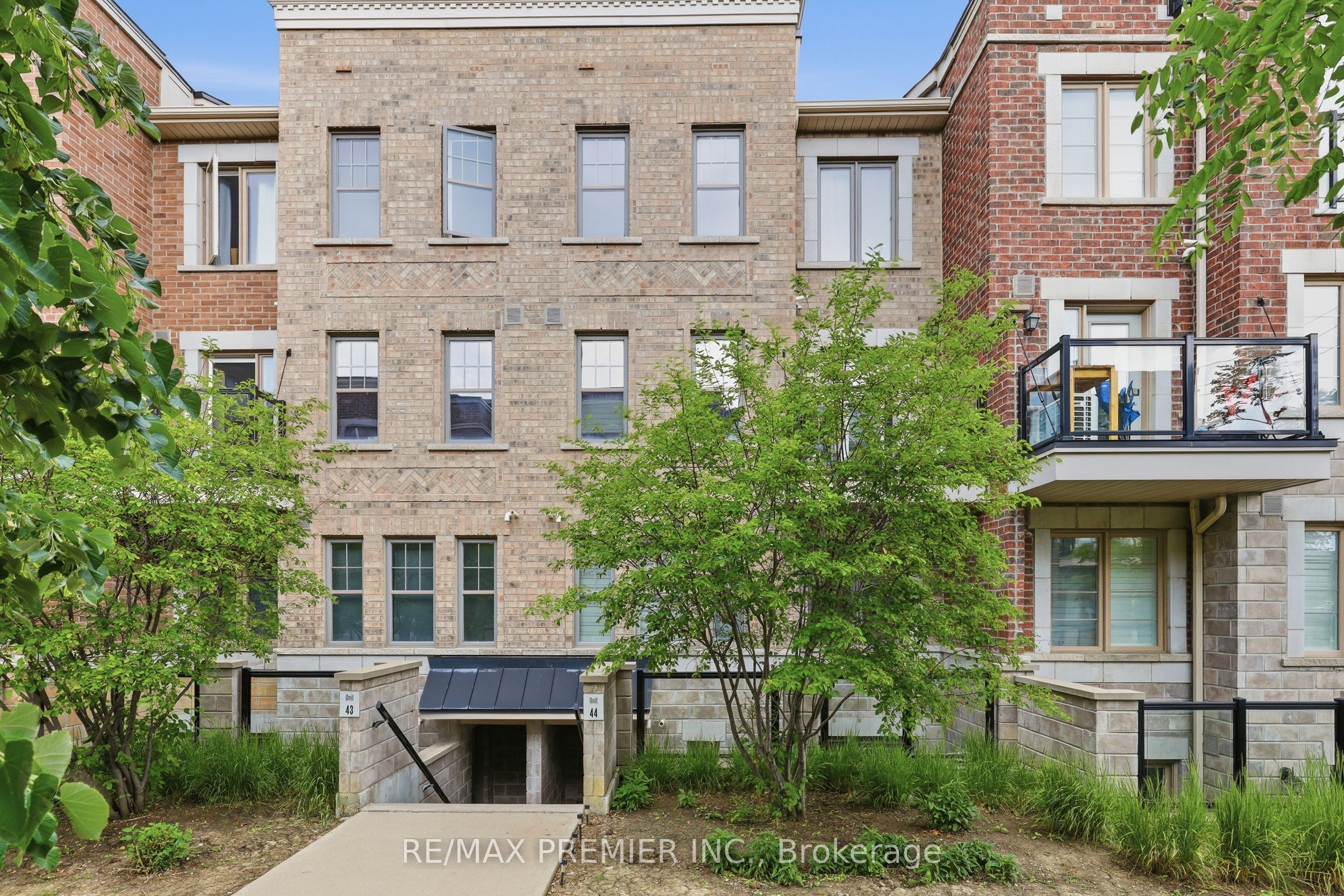 2315 Sheppard Avenue W 44 Property Photo 1