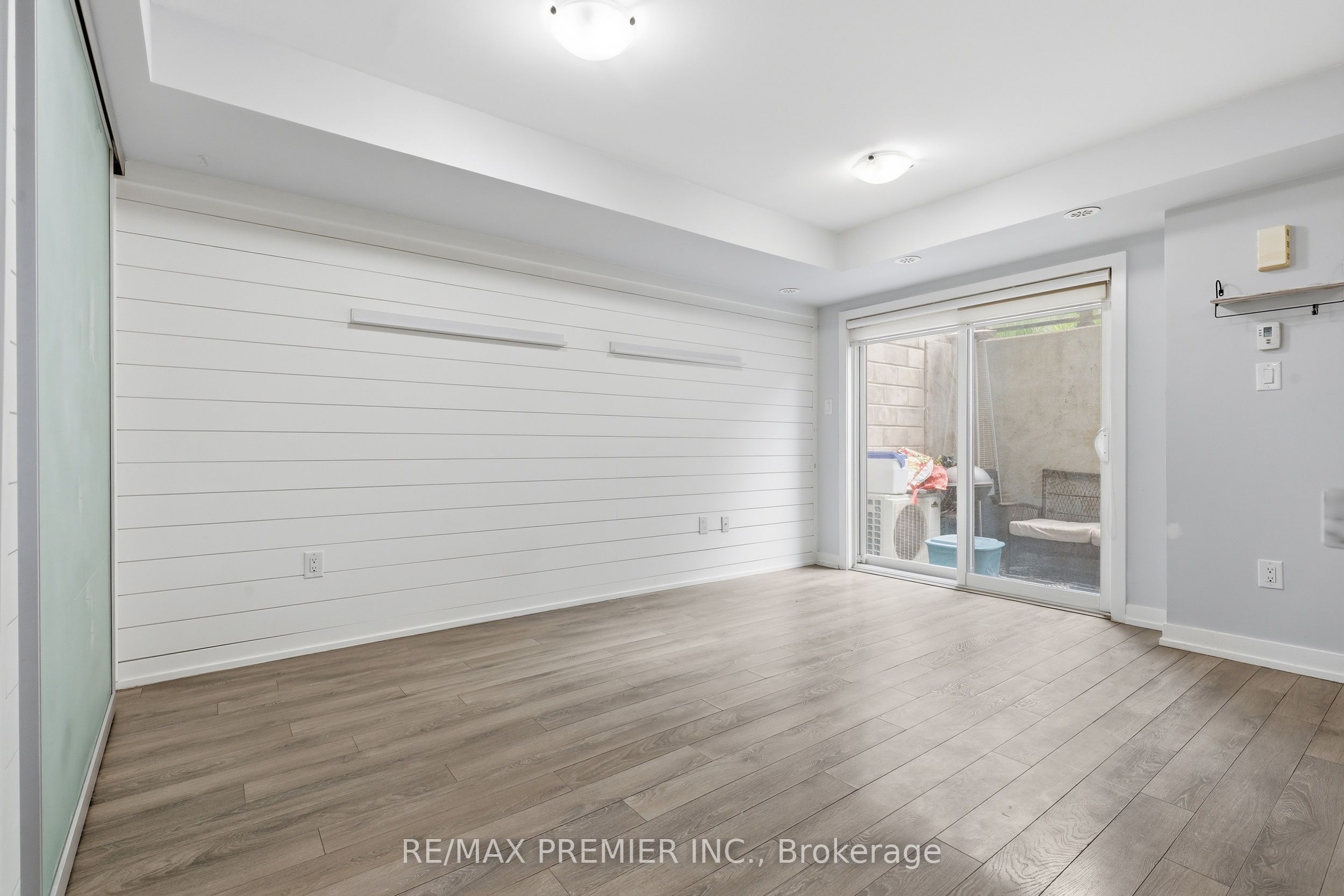 2315 Sheppard Avenue W 44 Property Photo 7