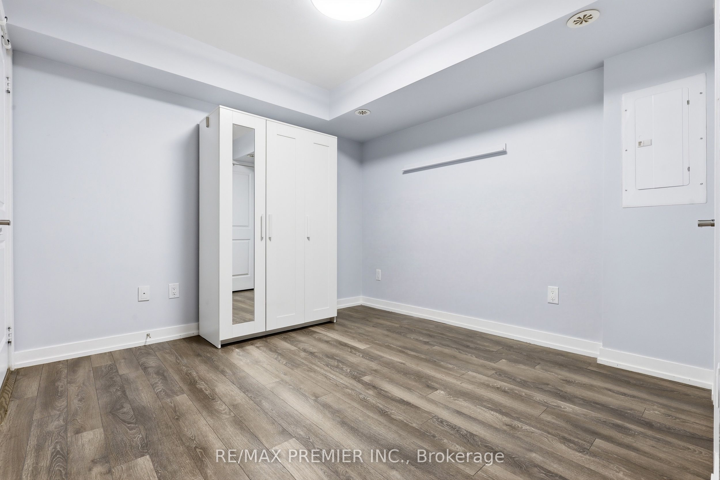 2315 Sheppard Avenue W 44 Property Photo 9