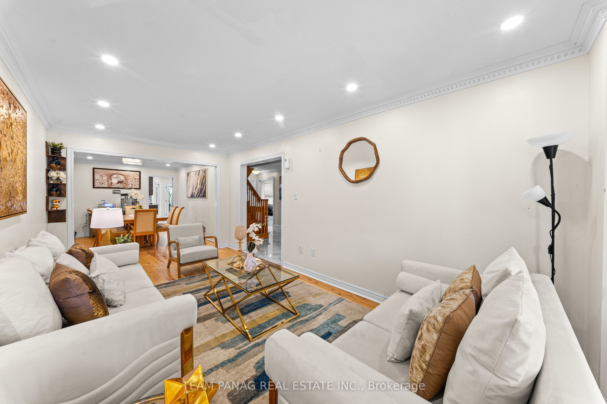 202 Fernforest Drive Property Photo 10