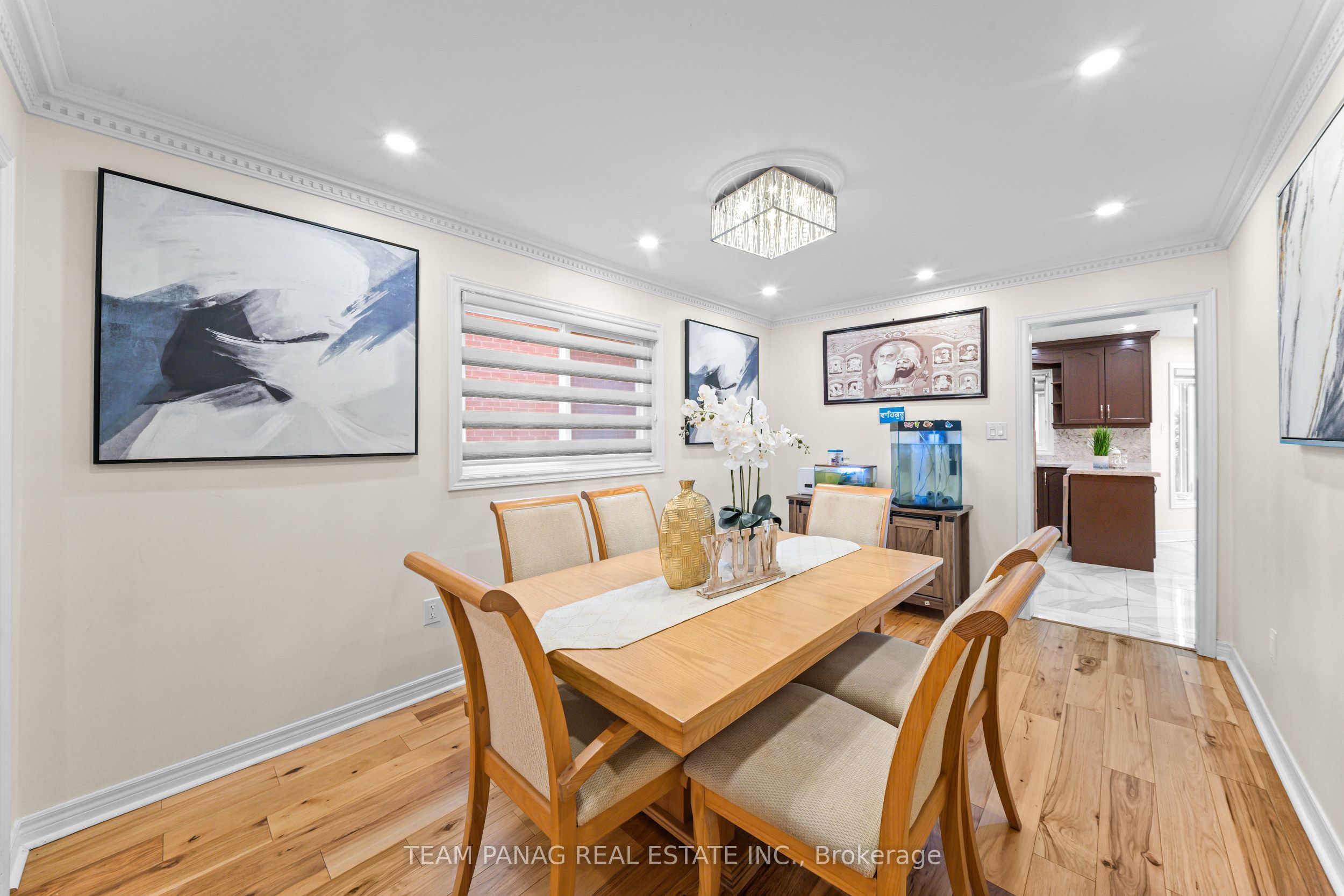 202 Fernforest Drive Property Photo 13
