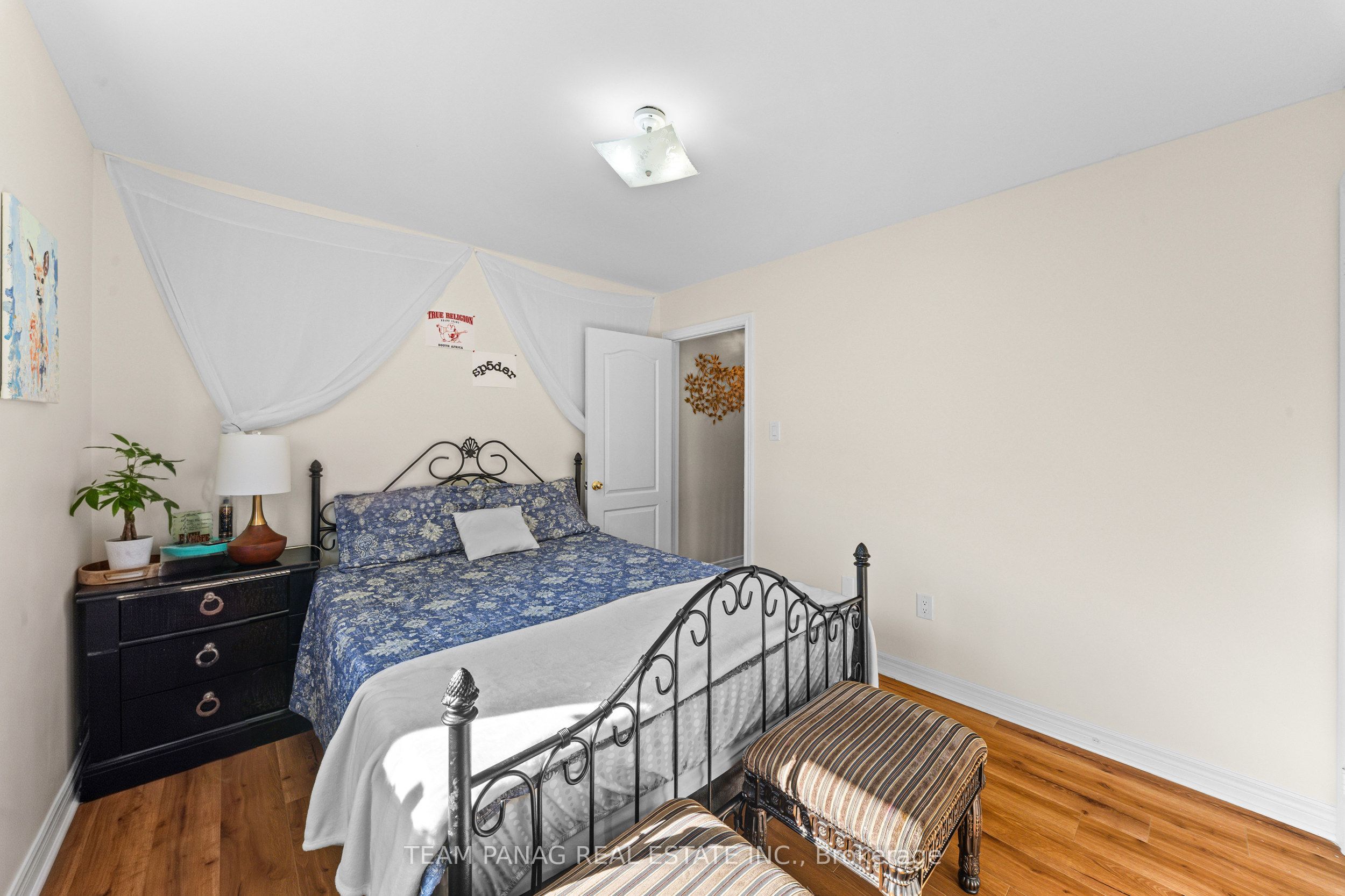 202 Fernforest Drive Property Photo 31