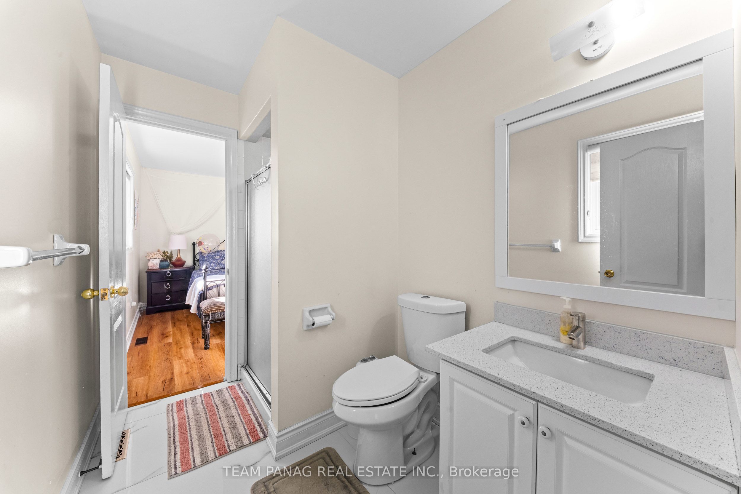 202 Fernforest Drive Property Photo 32