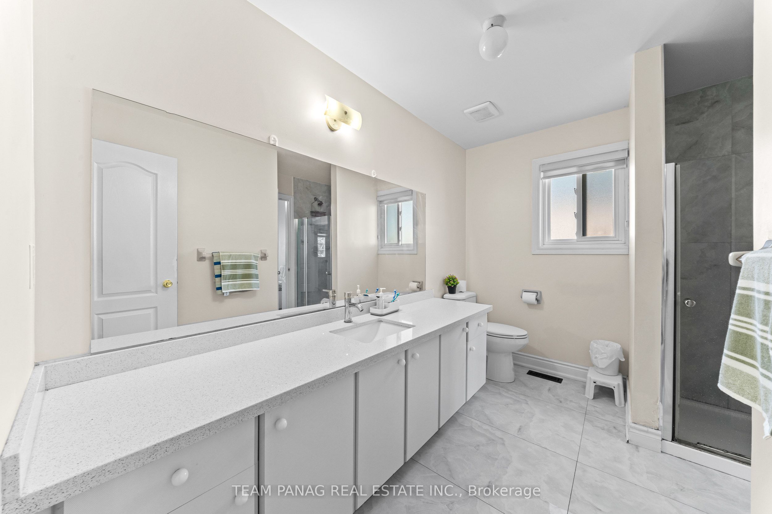 202 Fernforest Drive Property Photo 35