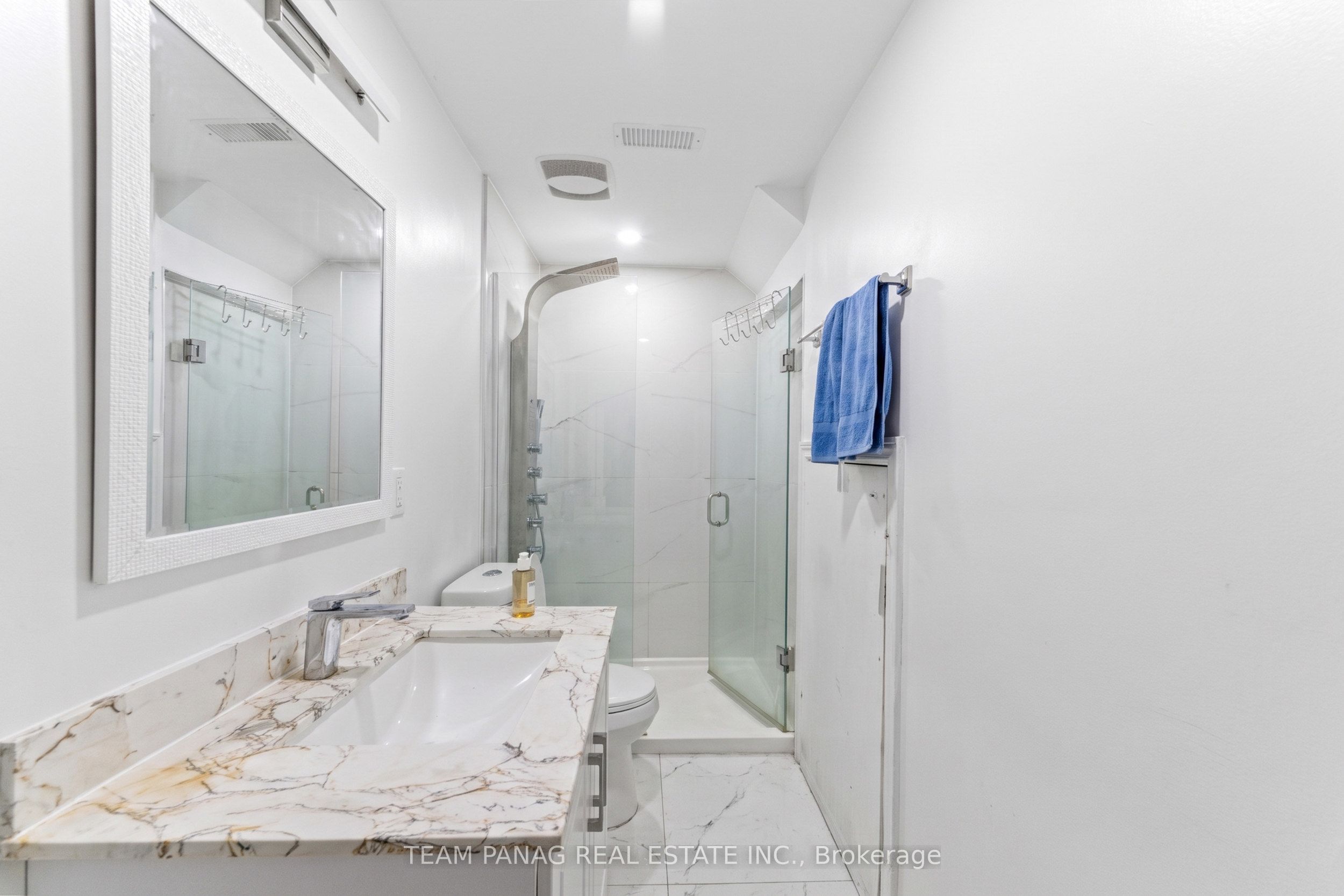 202 Fernforest Drive Property Photo 48