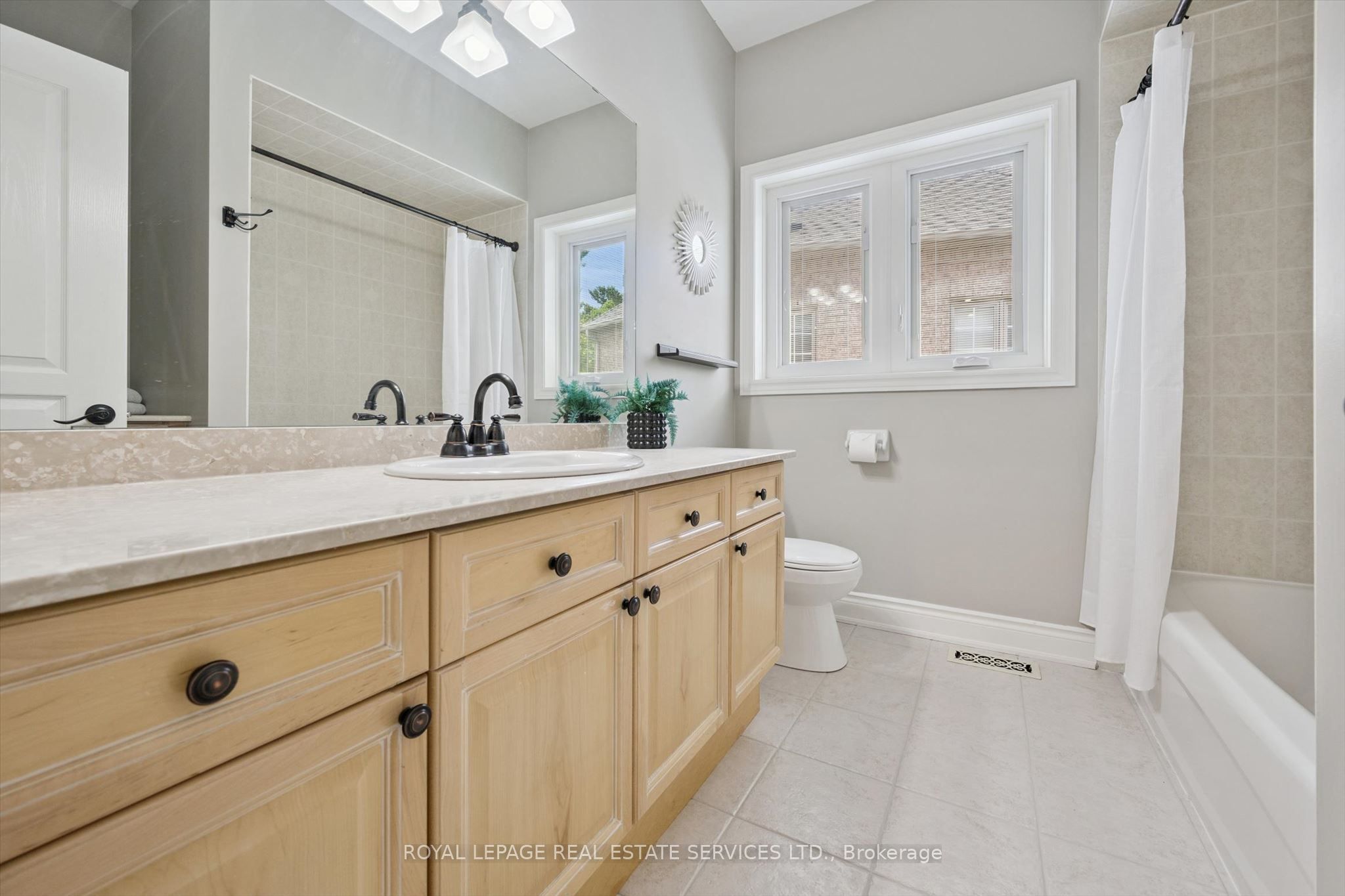 1036 Valley Crest Circle Property Photo 22
