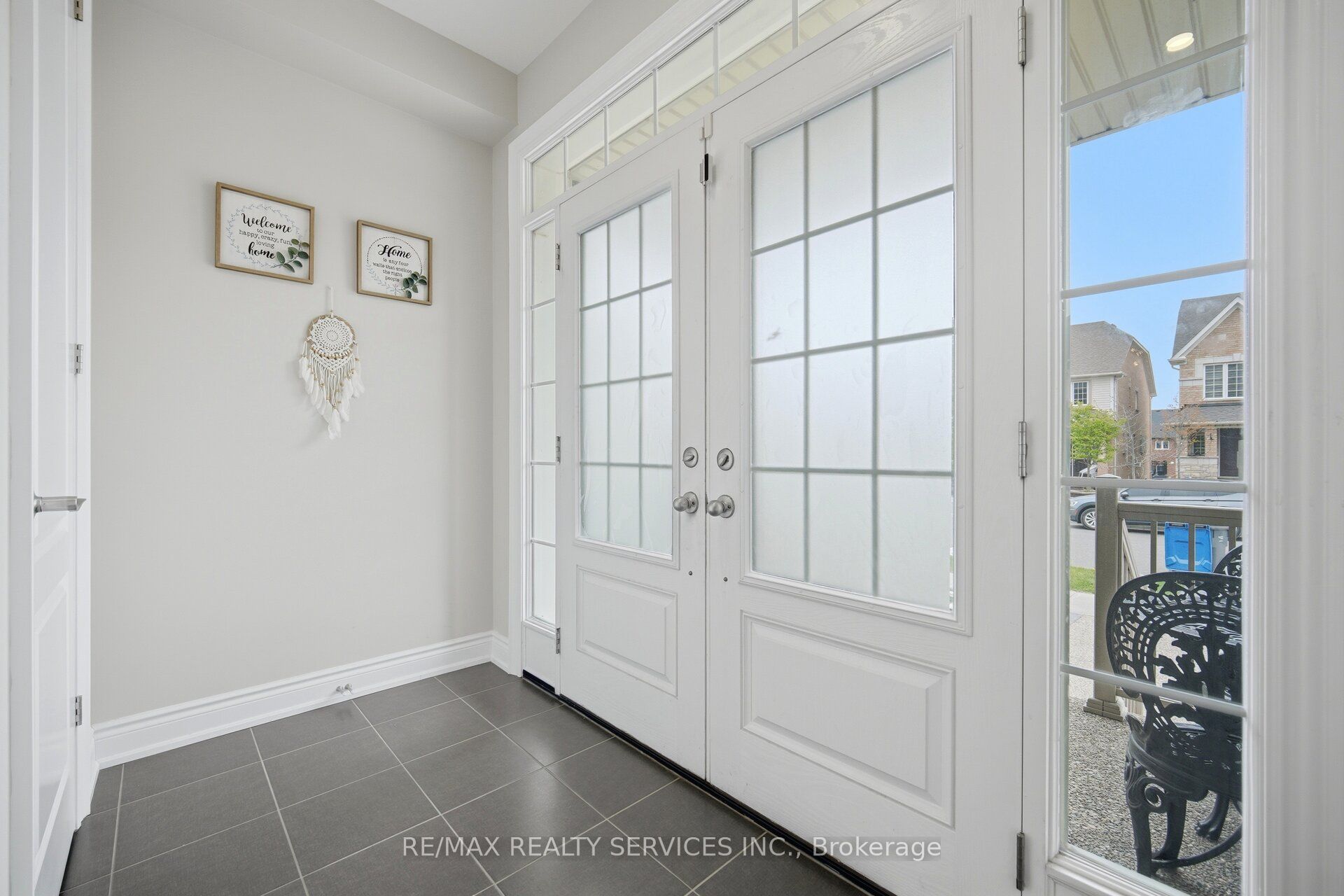 152 Newhouse Boulevard Property Photo 7