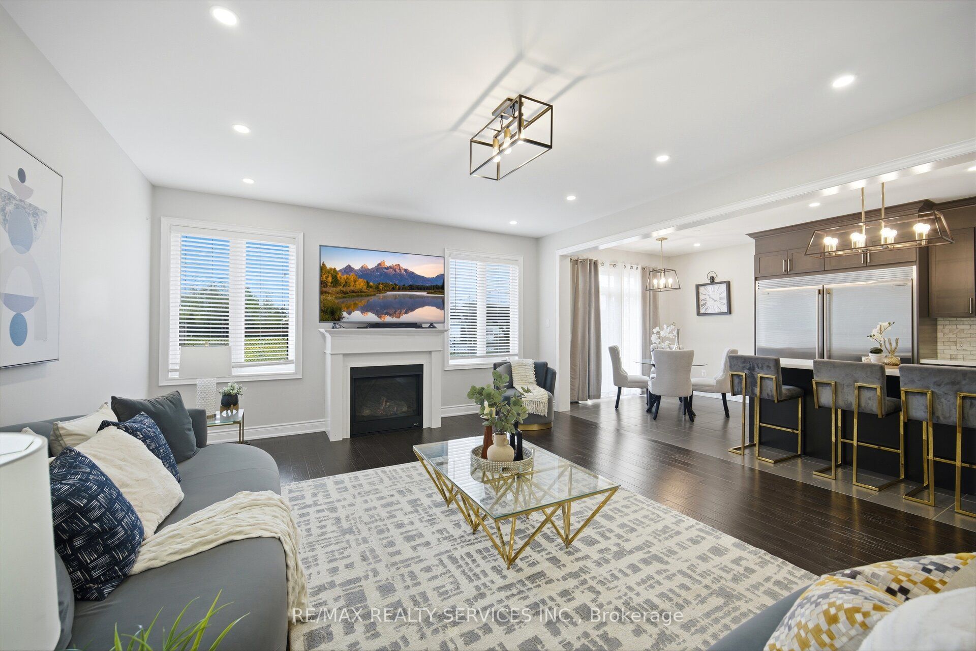 152 Newhouse Boulevard Property Photo 15