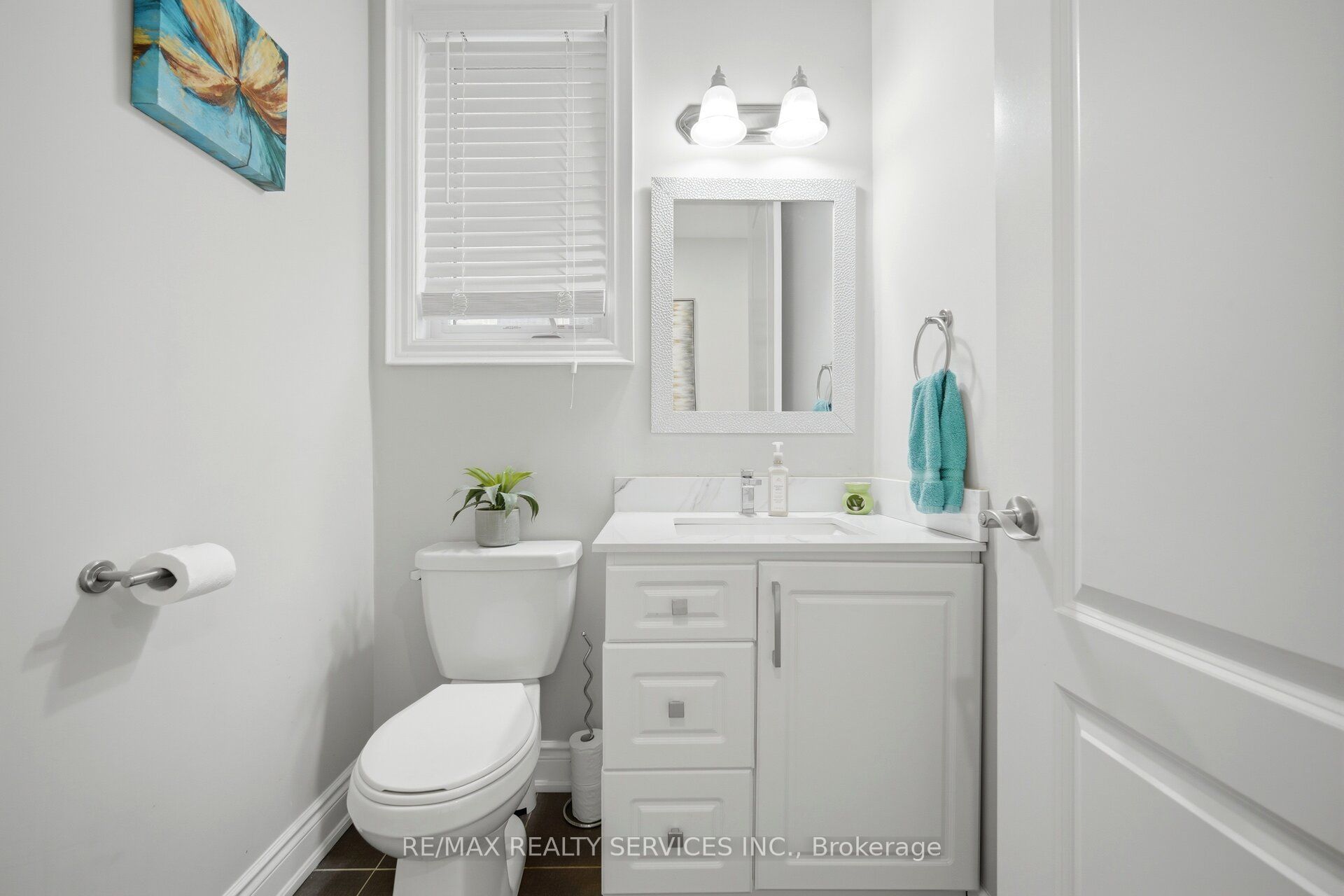 152 Newhouse Boulevard Property Photo 17
