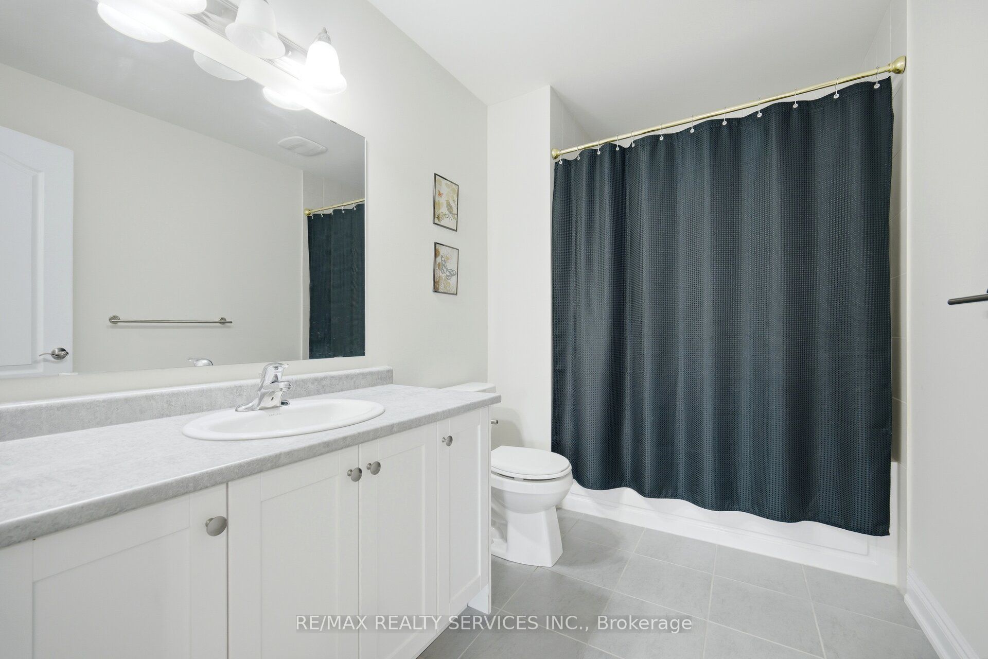 152 Newhouse Boulevard Property Photo 27