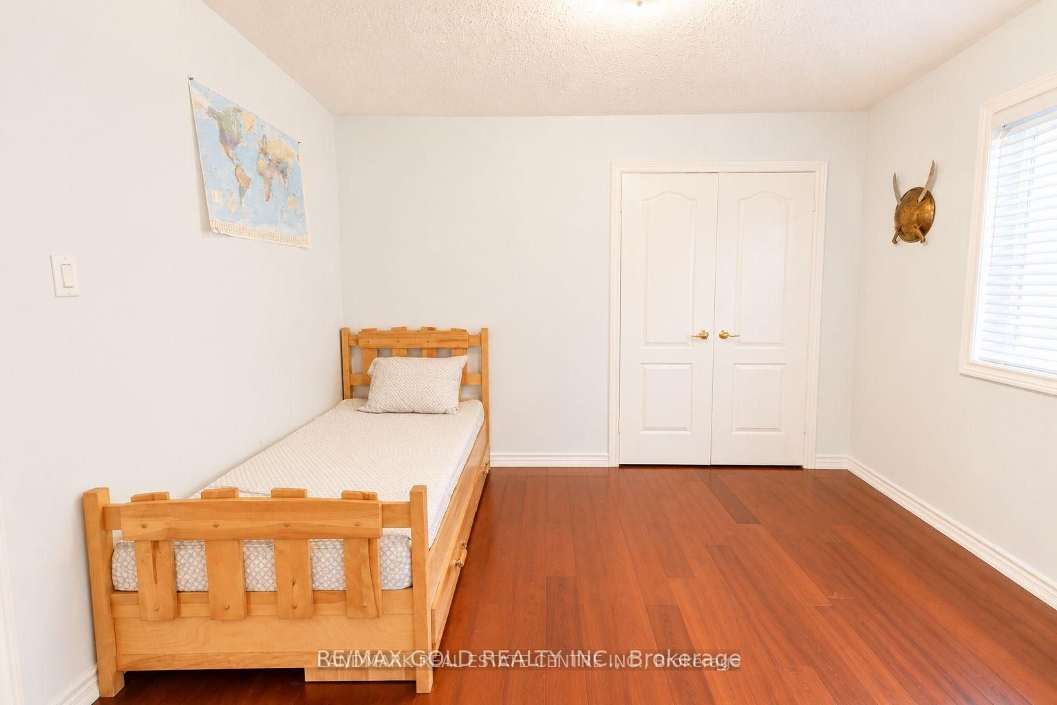 12 Highvalley Circle Property Photo 13