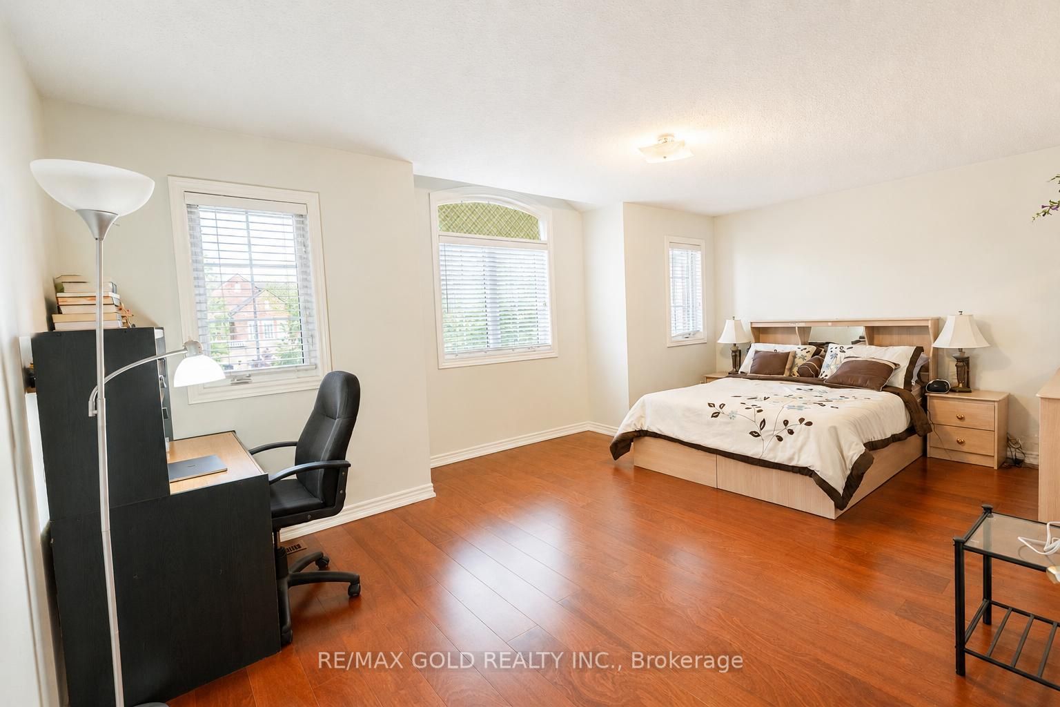 12 Highvalley Circle Property Photo 14